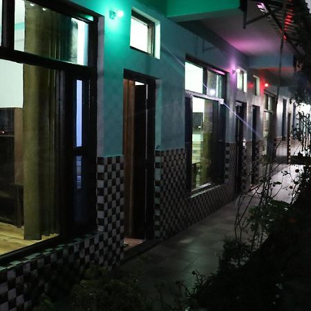 Shanti Home Stay Chaukori エクステリア 写真